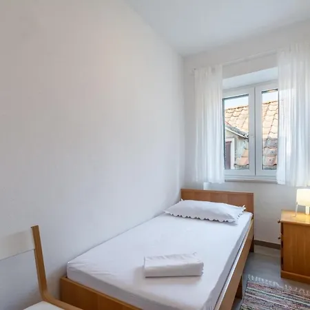 アパート By The Sea Pucisca, Brac - 15381 *