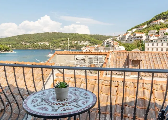 דירה By The Sea Pucisca, Brac - 15381 פוצ'ישצ'ה